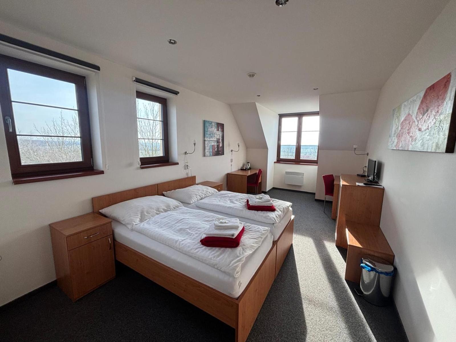 Sport Relax Hotel Na Kopecku Krinec エクステリア 写真
