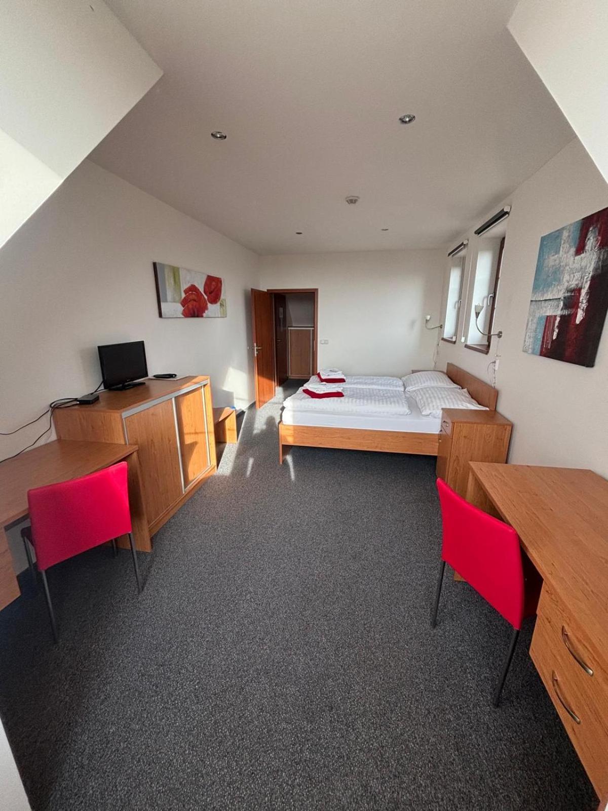 Sport Relax Hotel Na Kopecku Krinec エクステリア 写真
