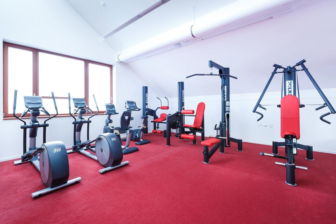 Sport Relax Hotel Na Kopecku Krinec エクステリア 写真