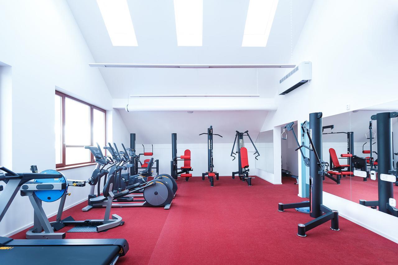 Sport Relax Hotel Na Kopecku Krinec エクステリア 写真