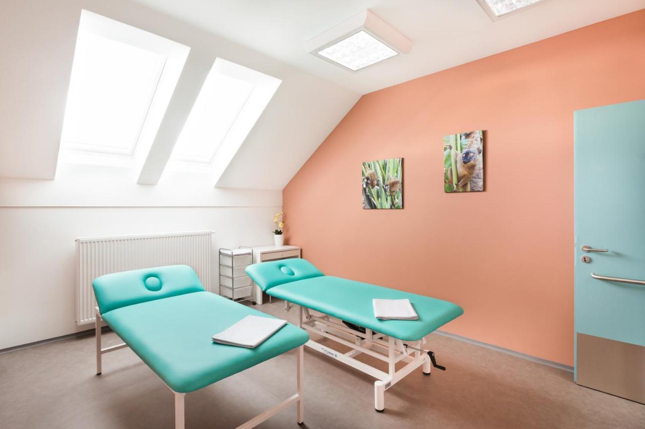 Sport Relax Hotel Na Kopecku Krinec エクステリア 写真