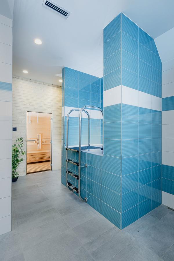 Sport Relax Hotel Na Kopecku Krinec エクステリア 写真