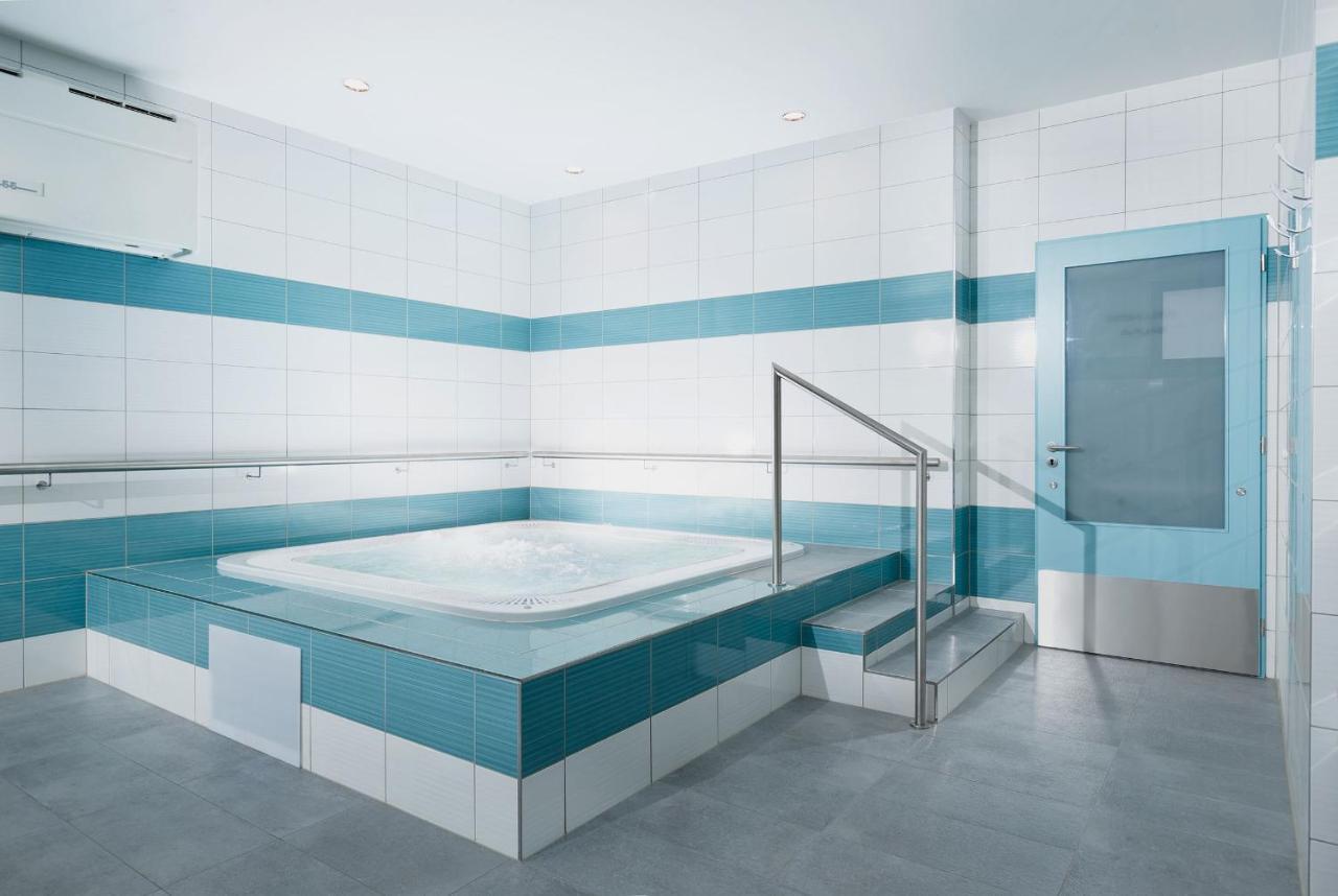 Sport Relax Hotel Na Kopecku Krinec エクステリア 写真